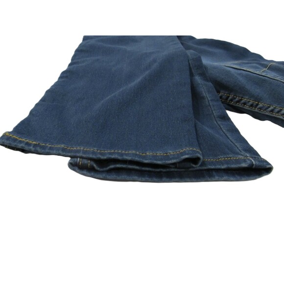 Levi’s Signature Gold Label Boys’ Jeans – Size 18 - Picture 3 of 5